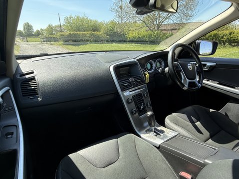 Volvo XC60 D5 SE AWD 10