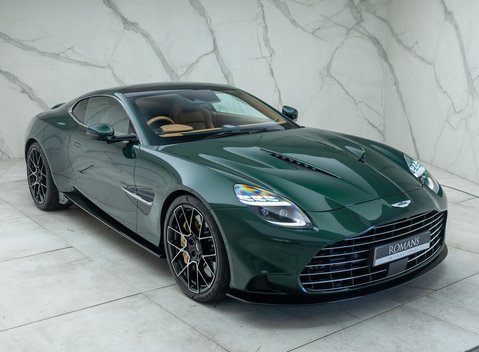 Aston Martin Vanquish V12 11