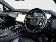 Land Rover Range Rover Sport 3.0 P400 MHEV Dynamic SE SUV 5dr Petrol Auto 4WD Euro 6 (s/s) (400 ps) 2