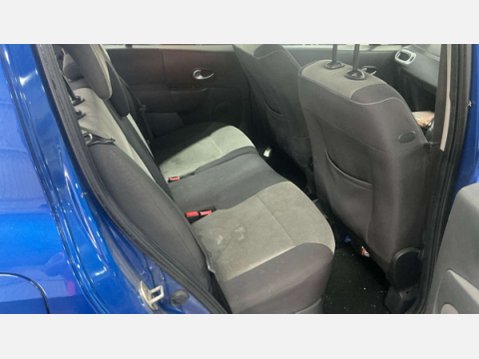 Renault Modus 1.6 VVT Dynamique Hatchback 5dr Petrol Automatic (179 g/km, 110 bhp) 9