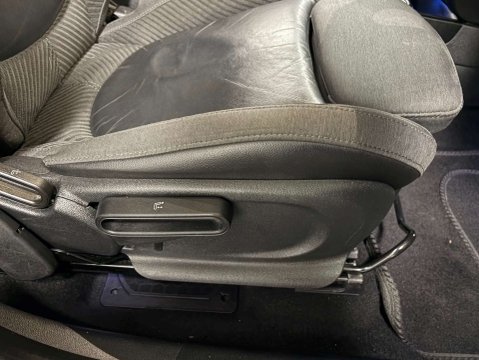 Mini Countryman 1.5 Countryman Cooper Auto 5dr 13