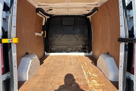 Ford Transit Custom 310 L1 105 ps Base Panel Van - Air Con 14