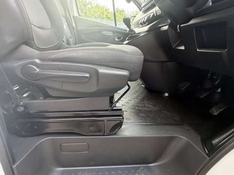 Nissan Primastar DCI TEKNA L1H1 31