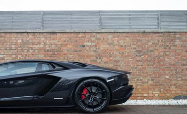 Lamborghini Aventador S LP740-4 28