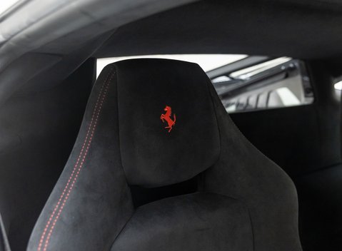 Ferrari 488 Pista Piloti 15