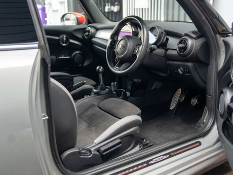 Mini Hatch 2.0 John Cooper Works 3dr 4