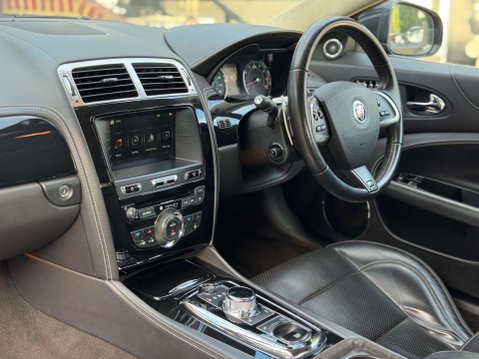 Jaguar XKR 5.0 V8 Coupe 2dr Petrol Auto Euro 5 (510 ps) 36