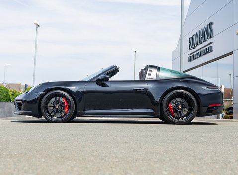 Porsche 911 Targa 4 GTS (992) 2