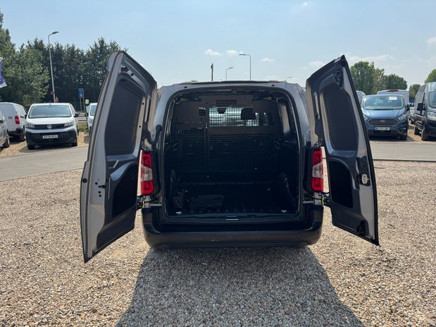 Citroen Berlingo Crew Cab LWB L2H1 Low Roof Enterprise Air Con Sensors EURO 6 NO VAT 9