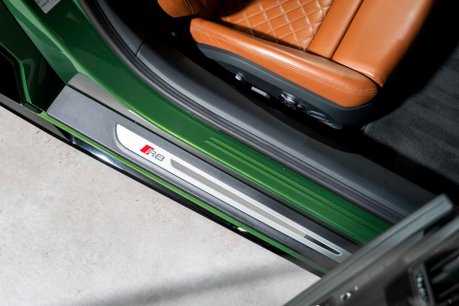 Audi R8 V10 PERFORMANCE EDITION. RWD. SONOMA GREEN. CARBON EXT. FULL PPF. B&O. 58