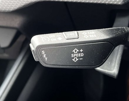 Audi A1 1.0 A1 Sportback 25 TFSI Black Edition Semi-Auto 5dr 54