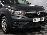 Dacia Sandero ESSENTIAL SCE 24