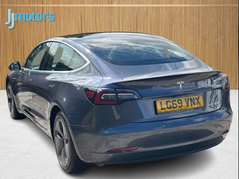 Tesla Model 3 (Dual Motor) Performance Auto 4WDE 4dr (Performance Upgrade) 3