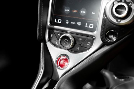 McLaren 720S V8 SSG. FULL MSH. CARBON PACK 1. CARBON INTERIOR. CERAMICS. LIFT. B & O. 31