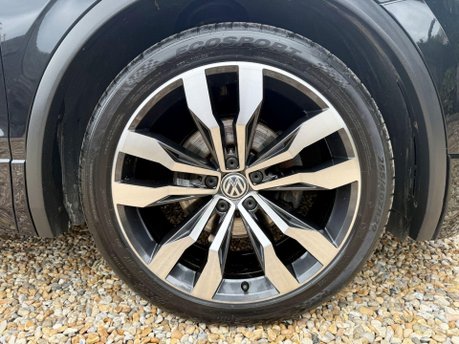 Volkswagen Tiguan 2.0 TDI R-Line Euro 6 (s/s) 5dr 14