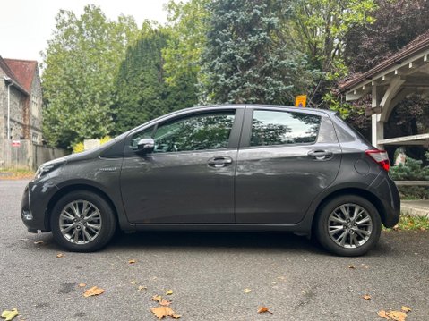 Toyota Yaris VVT-I ICON 16
