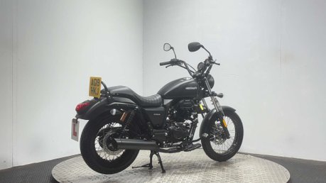 Sinnis Hoodlum 125 2019 ONLY 200 MILES NEW MOT SERVICED 125CC CRUISER BIKE 2