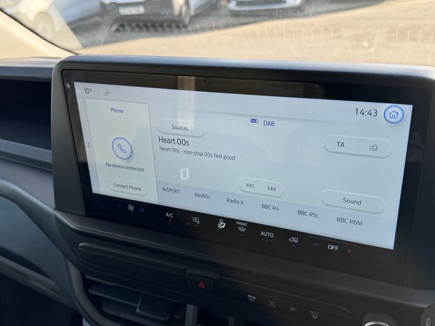 Ford Transit Custom LWB L2H1 Low Roof Trend 280 Air Con Cam Carplay Sensors EURO 6 24