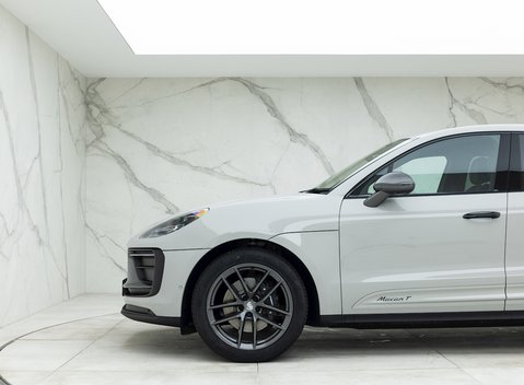 Porsche Macan T 29