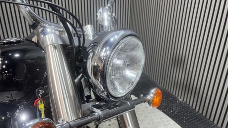 Yamaha XVS DRAGSTAR 650 2005 ONLY 11K NEW MOT SERVICED 650CC CRUISER A2 42
