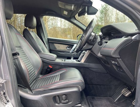 Land Rover Discovery Sport 2.0 Discovery Sport R-Dynamic HSE Auto 4WD 5dr 11
