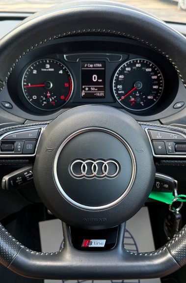 Audi Q3 TDI QUATTRO BLACK EDITION - REVERSE CAMERA - BOSE SOUND SYSTEM 