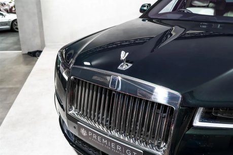 Rolls-Royce Ghost V12. FULL PPF. STARLIGHT. H, C & M SEATS. REAR ENTERTAINMENT. HUD. 39