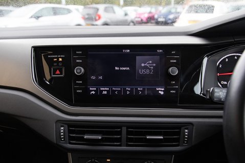 Volkswagen Polo SE TSI DSG 22