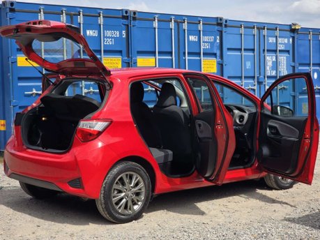 Toyota Yaris 1.5 VVT-h Icon Hatchback 5dr Petrol Hybrid E-CVT Euro 6 (s/s) (100 ps) 14