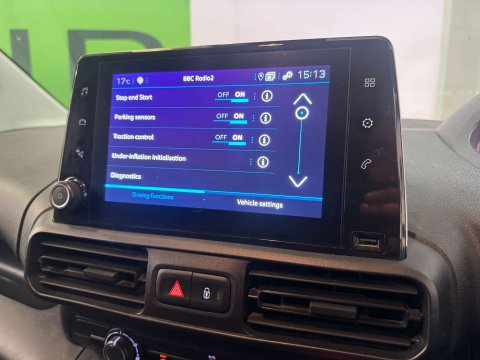 Peugeot Partner 1.5 Partner Asphalt Premium + BlueHDi Auto 20