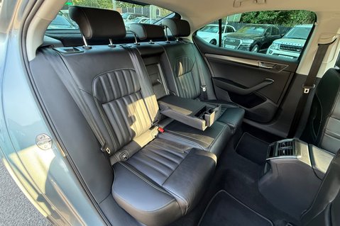 Skoda Superb SE L TSI DSG - FULL SKODA SERVICE HISTORY 27