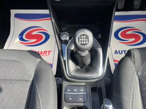 Ford Fiesta TITANIUM 24