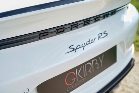Porsche 718 SPYDER RS PDK 32