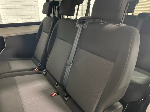 Vauxhall Vivaro Life COMBI L 20