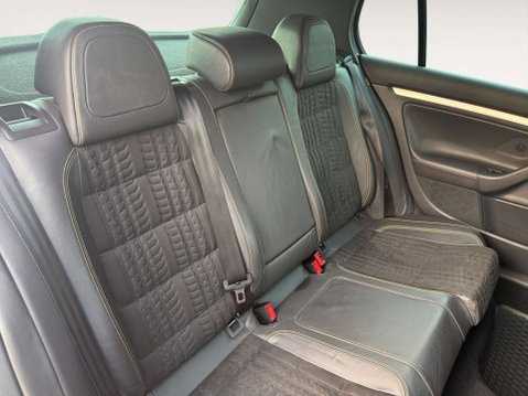 Volkswagen Golf 2.0 Golf GTi Pirelli 5dr 13