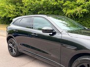Jaguar F-Pace 2.0 D200 MHEV R-Dynamic HSE Black Auto AWD Euro 6 (s/s) 5dr 8