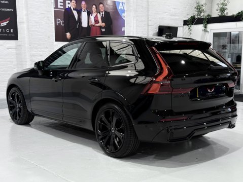 Volvo XC60 B5 ULTRA BLACK EDITION AWD 20