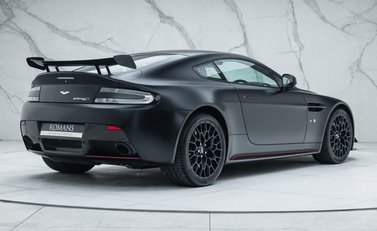 Aston Martin V12 Vantage S 5