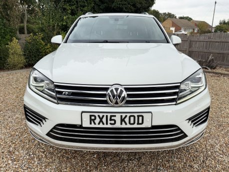 Volkswagen Touareg 3.0 TDI V6 BlueMotion Tech R-Line Tiptronic 4WD Euro 6 (s/s) 5dr 8