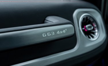 Mercedes-Benz G Class AMG G63 4x4 Squared 18