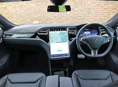 Tesla Model S P85D 16