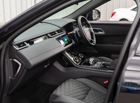 Land Rover Range Rover Velar SVAutobiography Dynamic 17