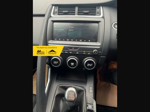 Jaguar E-Pace 2.0 E-PACE D 4x2 5dr 44