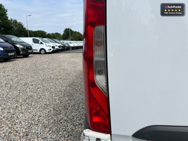 Mercedes-Benz Sprinter MWB L2H3 High Roof CDi FWD Cruise Control EURO 6 NO VAT 24