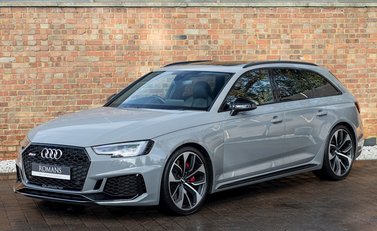 Audi RS4 Avant 6