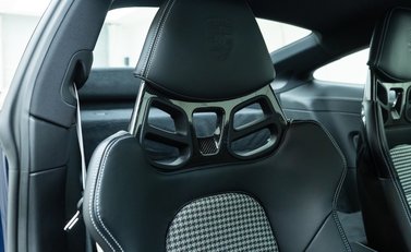 Porsche 911 GT3 TOURING (992) 15