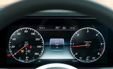 Mercedes-Benz G Series AMG Line 18