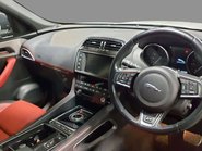 Jaguar F-Pace 2.0 F-Pace R-Sport AWD D Auto 4WD 5dr 13