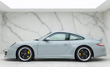 Porsche 911 (997) Sport Classic 3