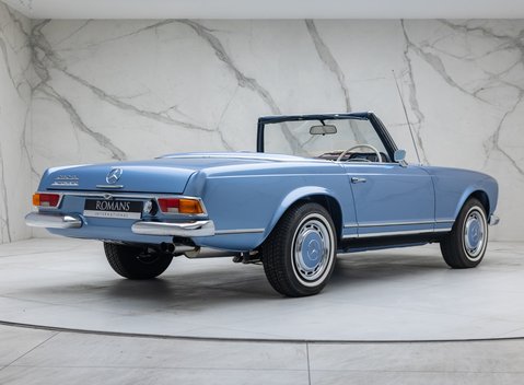 Mercedes-Benz 280 SL W113 Pagoda 8